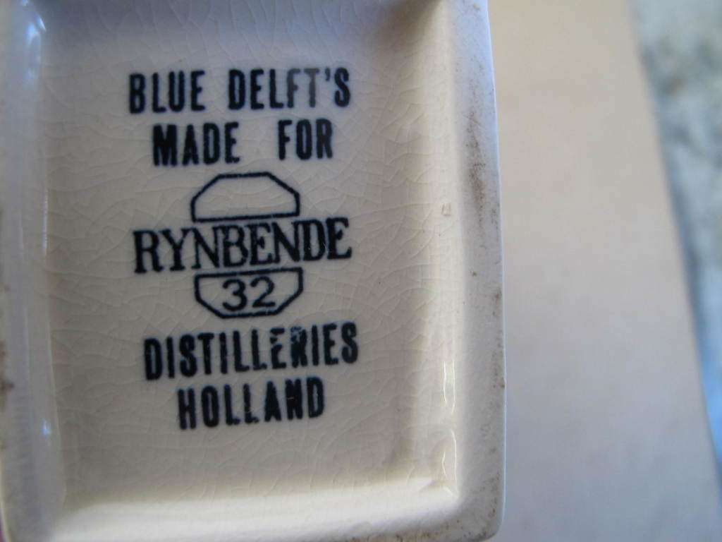 KLM - Reynebende KLM House Number 32 -  Sealed but angels have had their share